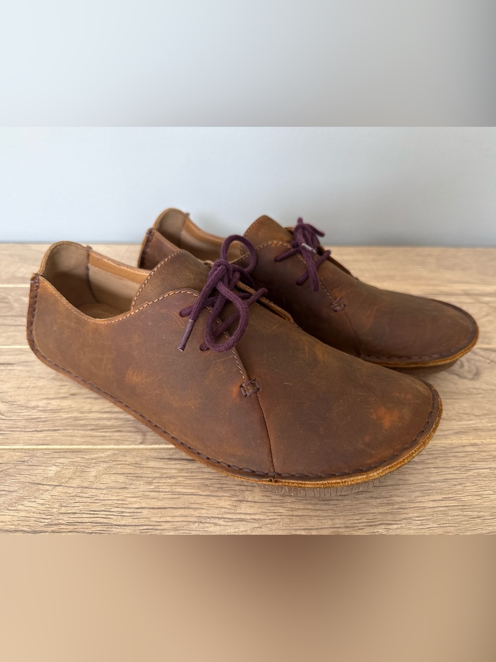 CLARKS Artisan Janey Mae Women 10 Oxford Loafer Shoes Beeswax Brown Leather Tie